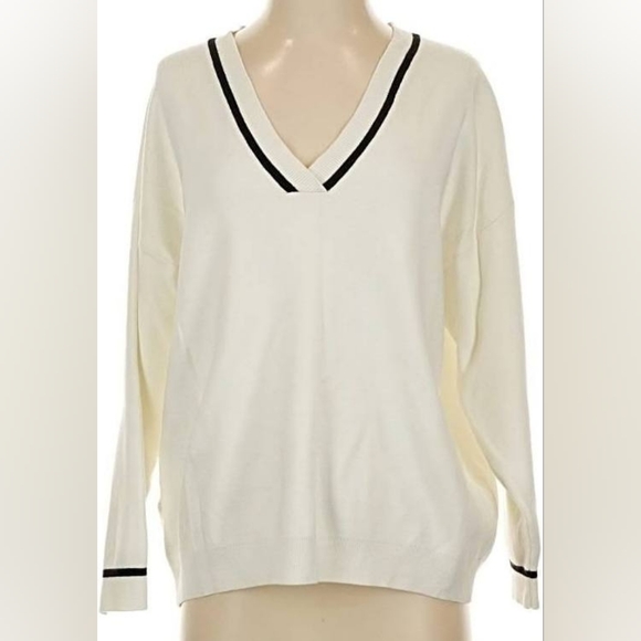 Ivory/cream Black-detail V-Neck Comfy Fall/winter Sweater Relaxed Fit - Picture 3 of 3